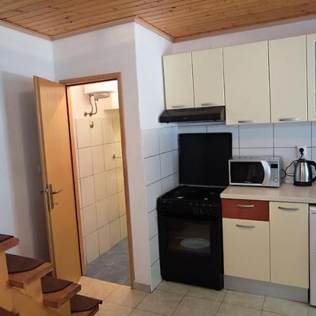 Studio Apartman Kastel Kambelovac Appartement Kaštela Buitenkant foto