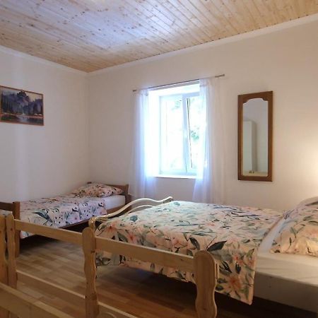 Studio Apartman Kastel Kambelovac Appartement Kaštela Buitenkant foto