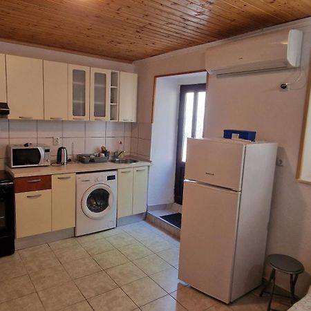 Studio Apartman Kastel Kambelovac Kaštela Buitenkant foto