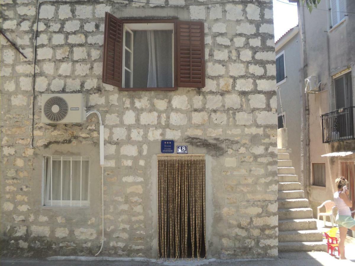Studio Apartman Kastel Kambelovac Kaštela Buitenkant foto